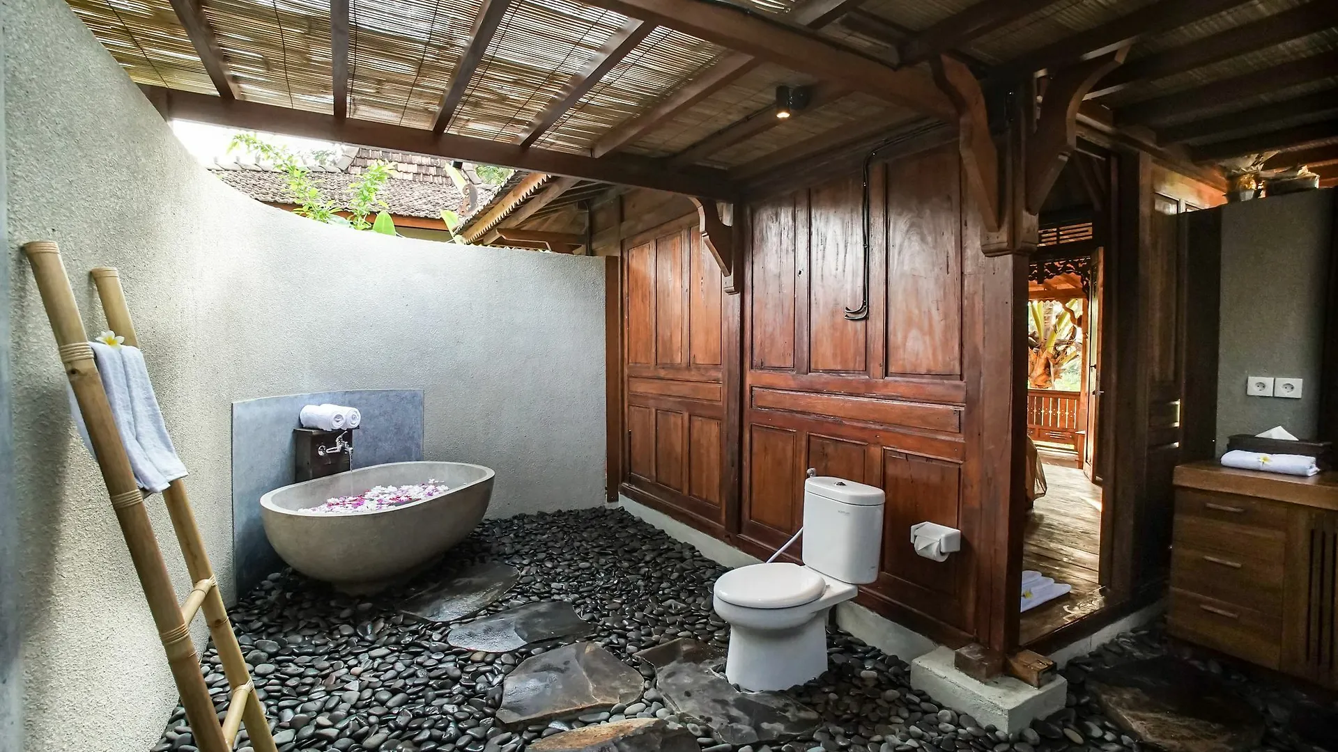 Sandana Ubud Villa